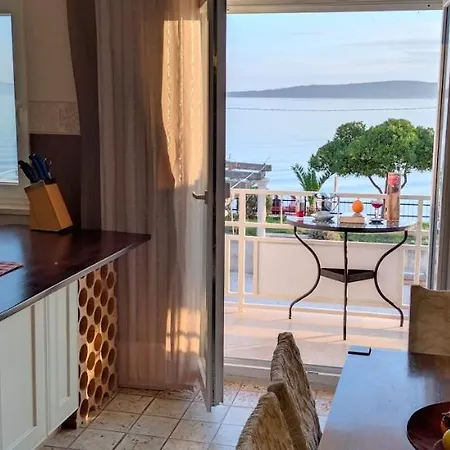 Smjestaj L Za Rad, Odmor, Grupe I Pojedince Apartment *