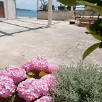 Apartment A1 Za 6 Osoba S Pogledom Sa Dva Balkona Na I Otoke