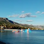 A1 Za 6 Osoba S Pogledom Sa Dva Balkona Na I Otoke * Kastela