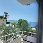 A1 Za 6 Osoba S Pogledom Sa Dva Balkona Na I Otoke