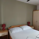 A1 Za 6 Osoba S Pogledom Sa Dva Balkona Na I Otoke *
