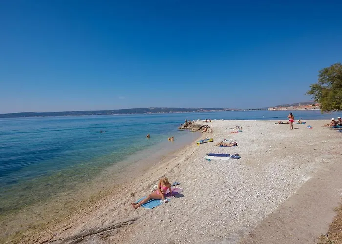 Apartmán Smjestaj L Za Rad, Odmor, Grupe I Pojedince Kaštela