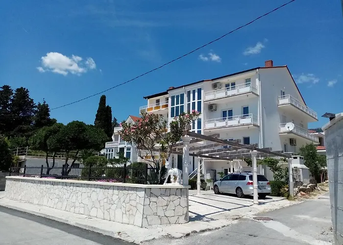 Apartmán Smjestaj L Za Rad, Odmor, Grupe I Pojedince
